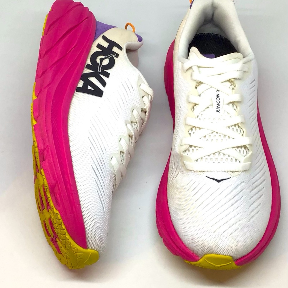 Hoka One One Women’s Rincon 3  Eggnog/Pink Running Shoe Size 6.5